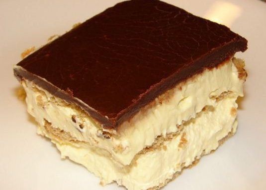 orig_chocolate_eclair_cake_20190203030429300630byeutx (1)