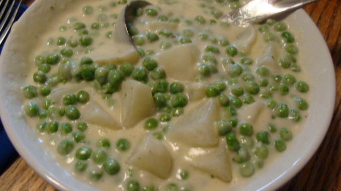 creamed-peas-and-potatoes-1536x864