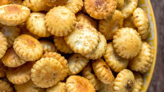 Old-Bay-Oyster-Crackers-Vertical-16-728x970